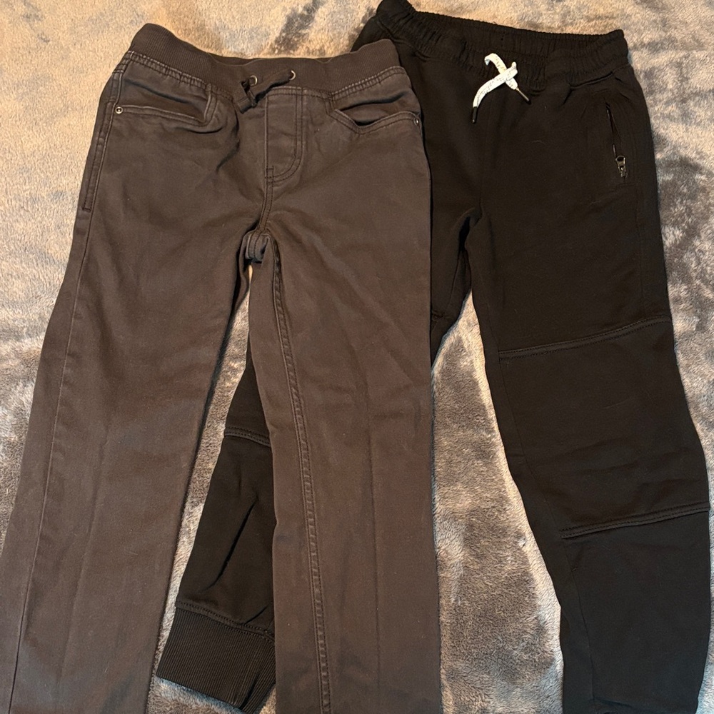 Gently used Hanna Andersson Pants set of 2 Grey slim pants/ Black sweatpants